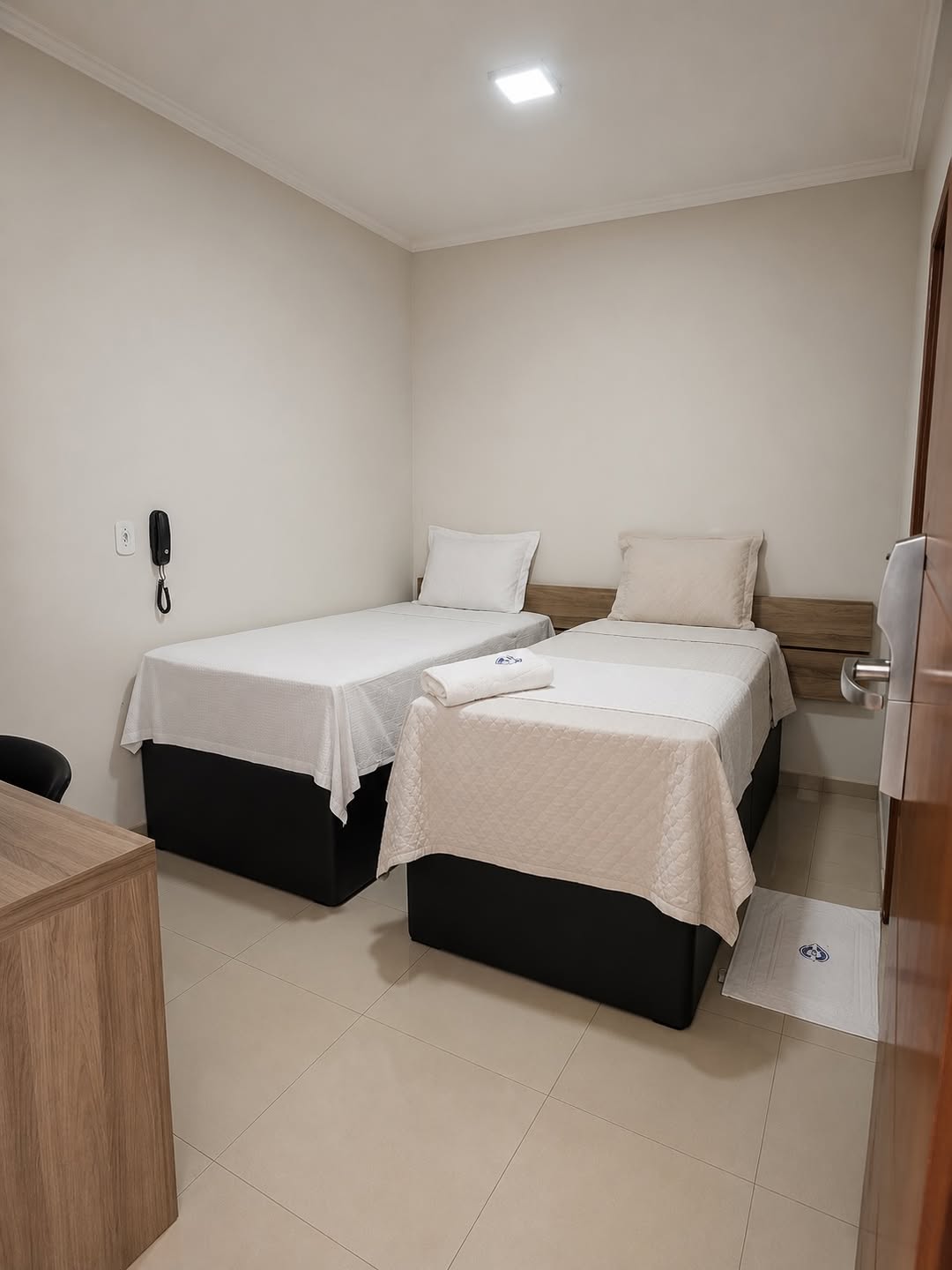 Quarto Duplo